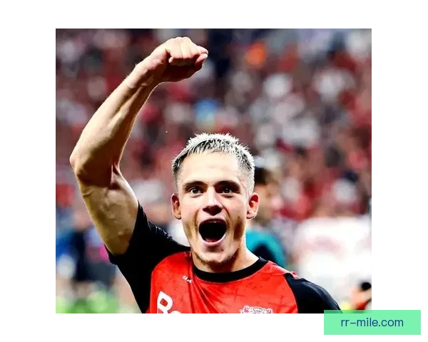 利物浦转会市场悄然试探阿诺德替身布局右路未来引发球迷持续关注