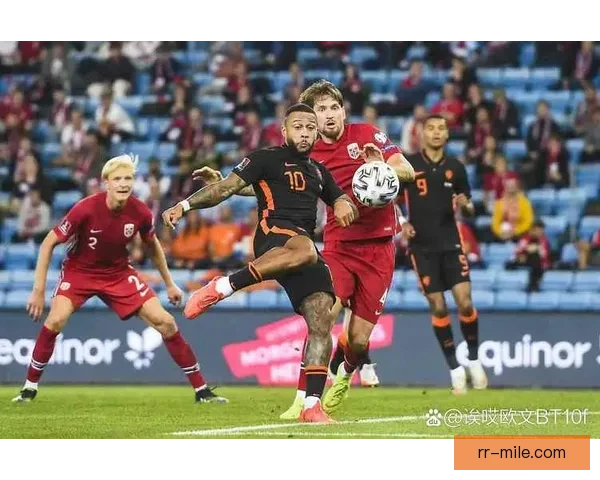 德乙杜塞尔多夫体育总监米斯林塔特解析德国青训中顶级前锋匮乏问题