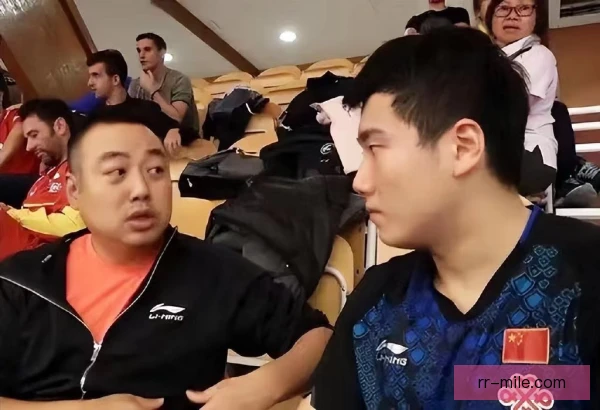 梁靖崑门线解围救险成功，关键防守价值连城
